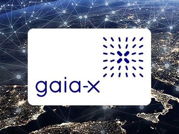 GAIA‑X Logo vor digital vernetzter Europakarte als Symbol für europäische Cloud-Infrastruktur