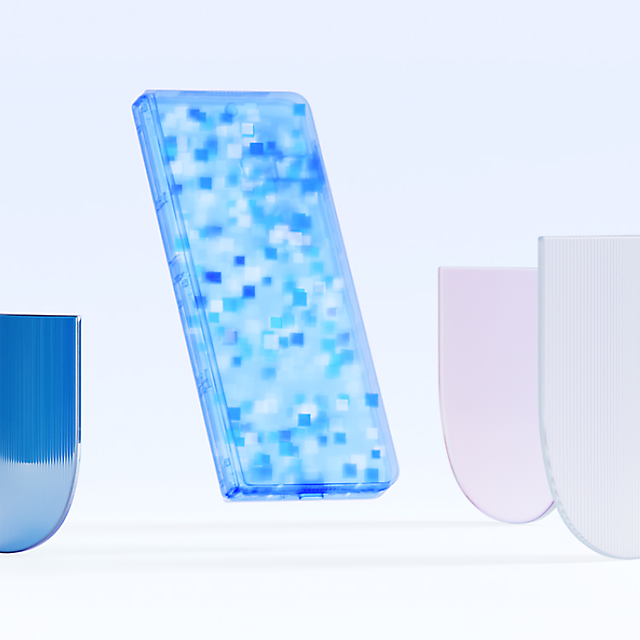 Symbolisches Smartphone mit Schutzschilden zur Darstellung digitaler Sicherheit