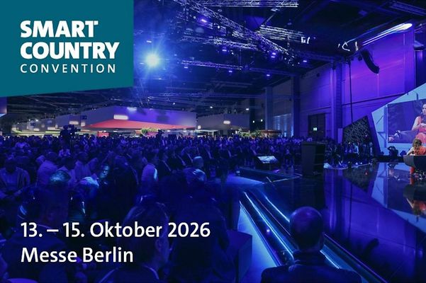 Bild von der Hauptbühne der Smart Country Conventions mit dem Datum 13.10 bis 15.10.